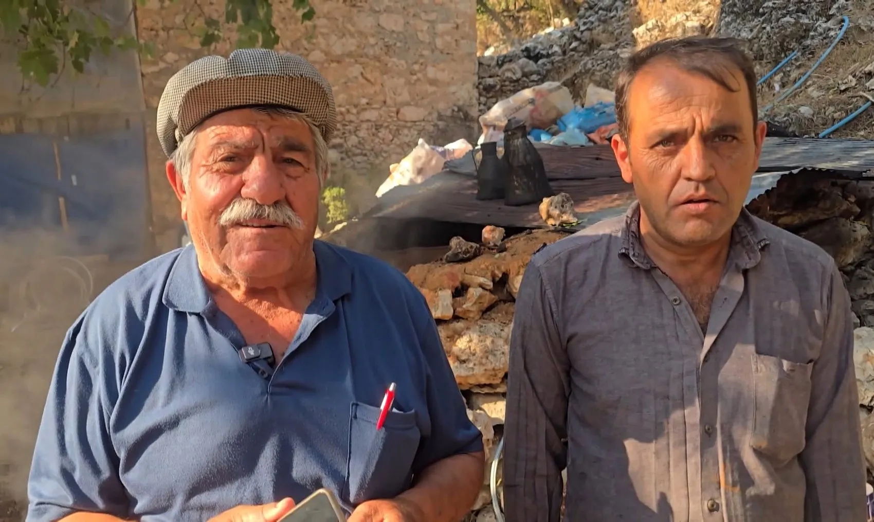 Kaş’ta sedir ağacı kökünden geleneksel yöntemle 1000 liralık kazanç
