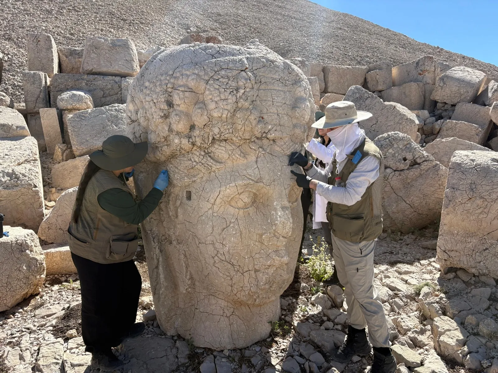 Nemrut Dağı heykelleri nanoteknoloji ile zamana karşı korunuyor