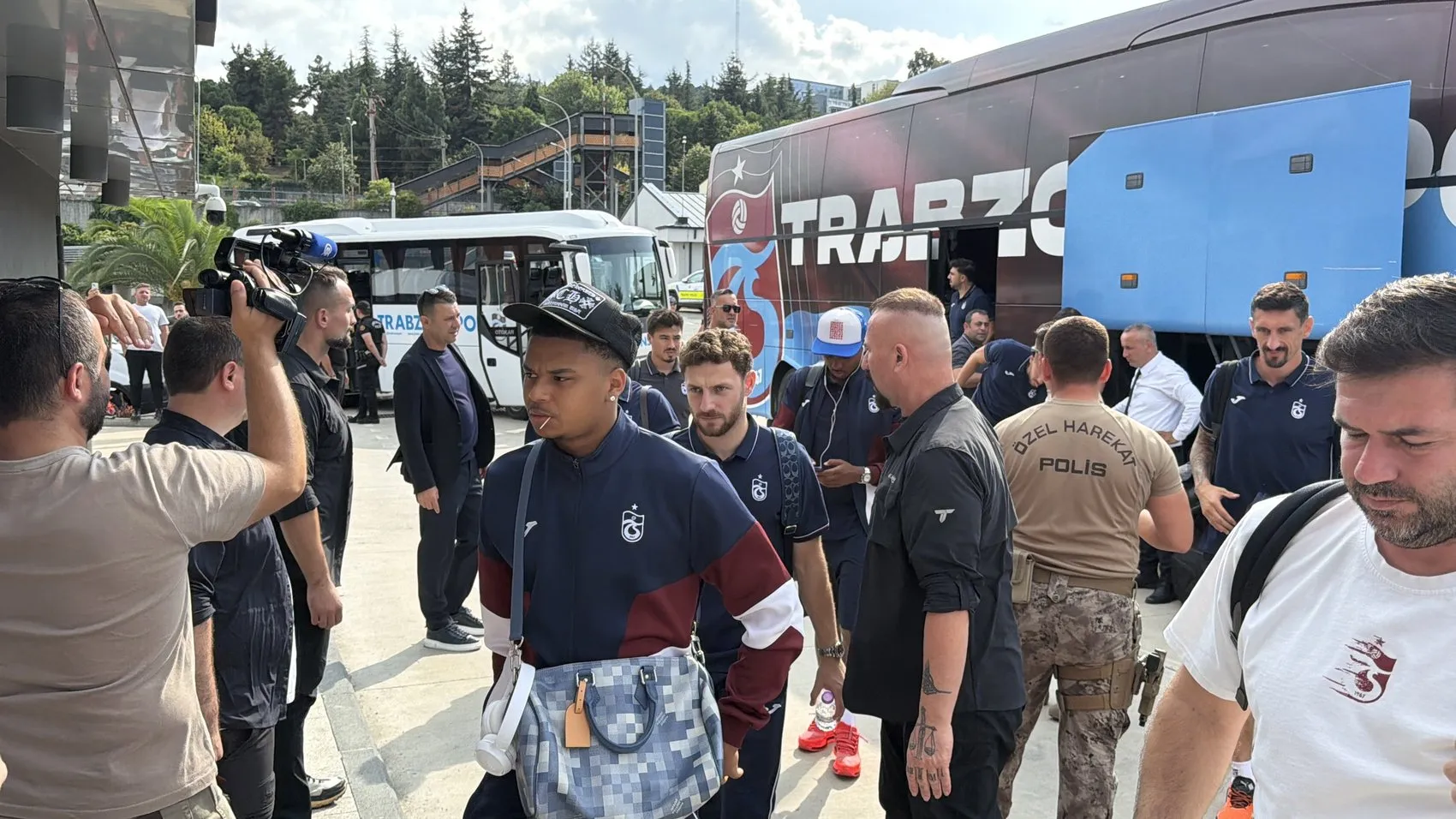 Fatih Tekke yönetimindeki Trabzonspor rotayı Diyarbakır'a çevirdi