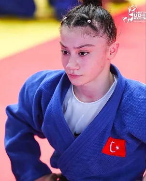 Milli judocu Sema Nur Yüksel'den dünya ikinciliği geldi