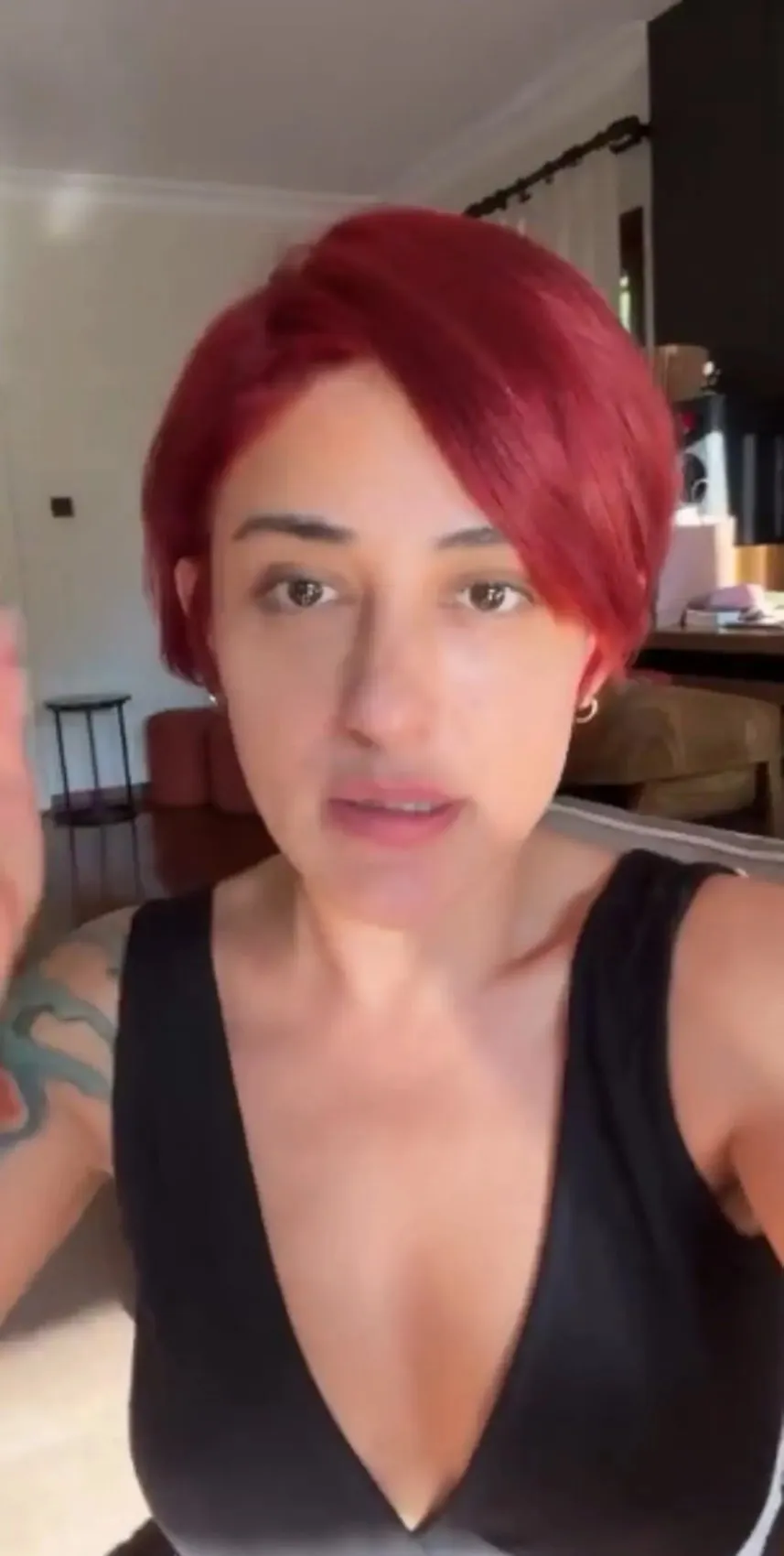 Melek Mosso imaj değiştirdi! Bu defa pek beğenilmedi 1