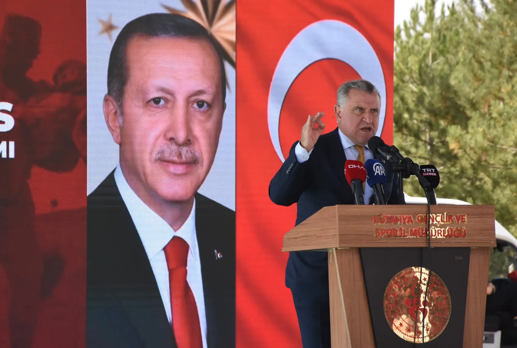 Dumlupınar'da 30 Ağustos coşkusu: Türk milleti esaret kabul etmez mesajı