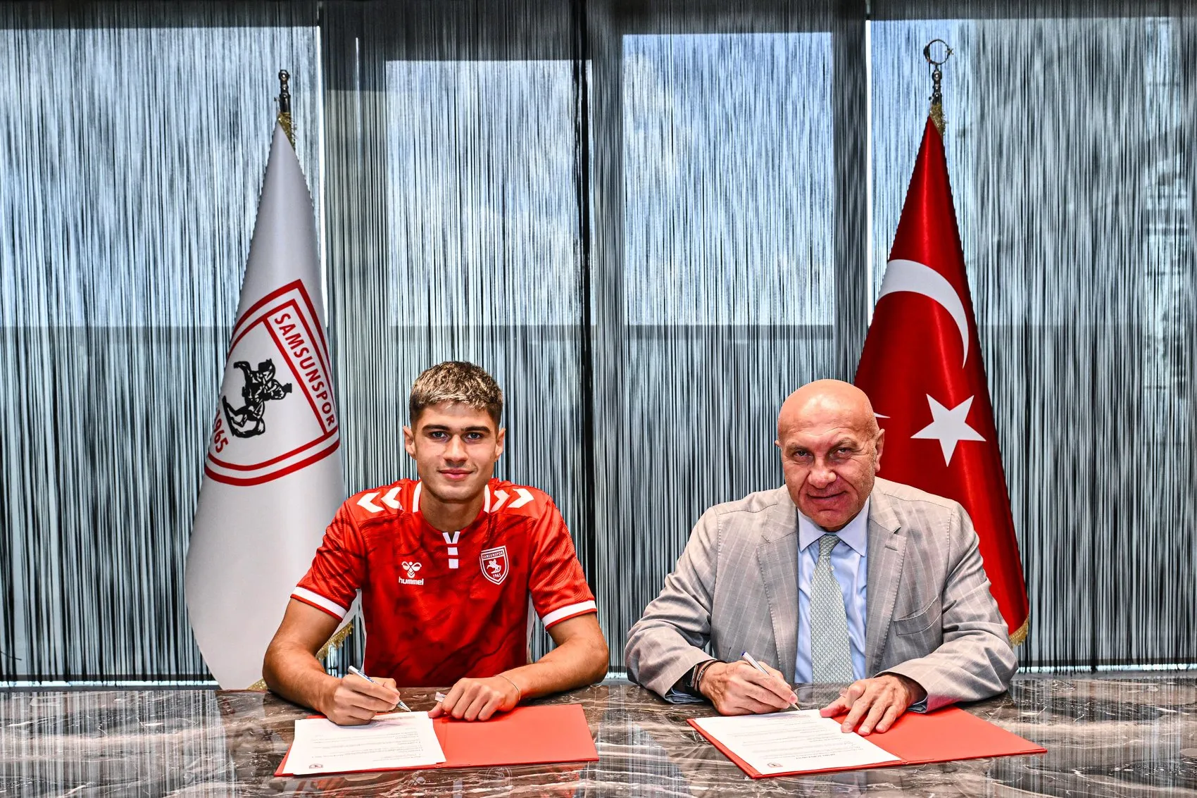 Samsunspor İtalyan savunmacı Gabriele Guarino ile anlaştı