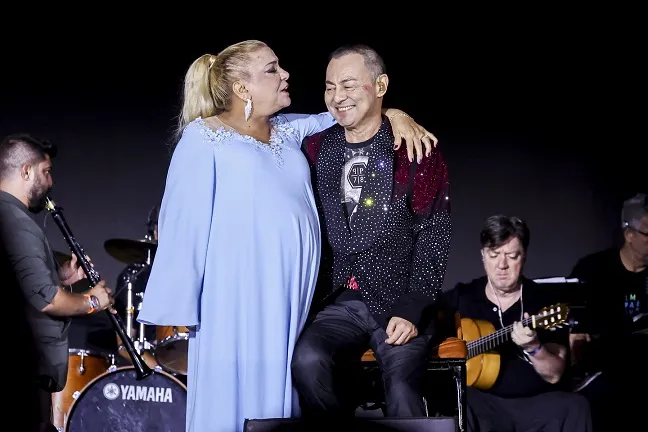 İstanbul Festivali Serdar Ortaç şarkılarıyla yankılandı