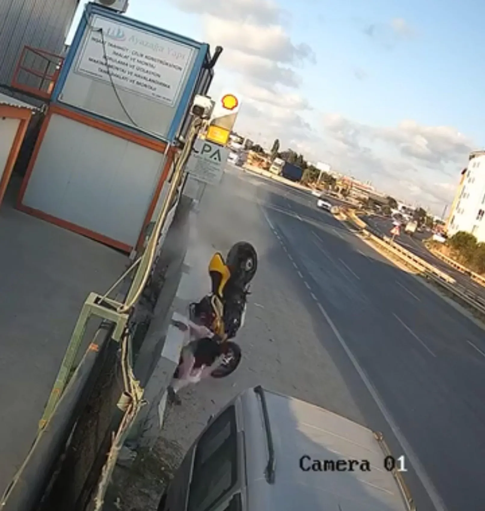 Yeni motosikletiyle ilk sürüşünde hayatını kaybetti