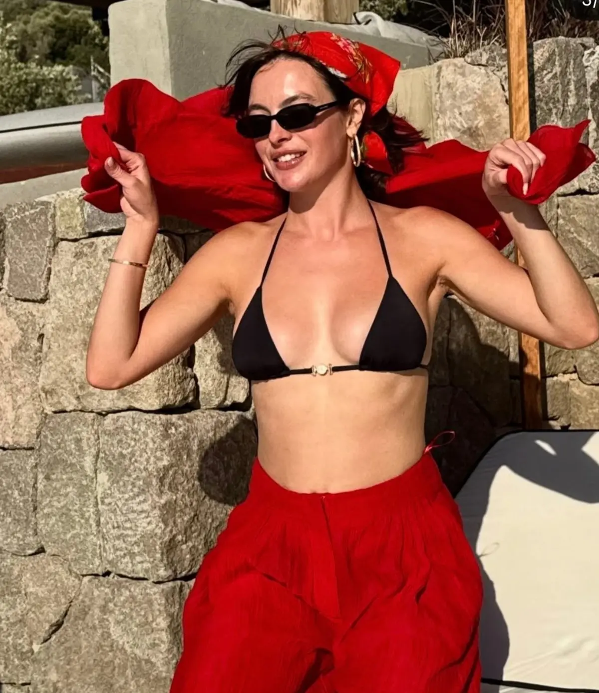 Melis Sezen’den ayna karşısında cesur tatil pozu: Beğeni yağdı 3