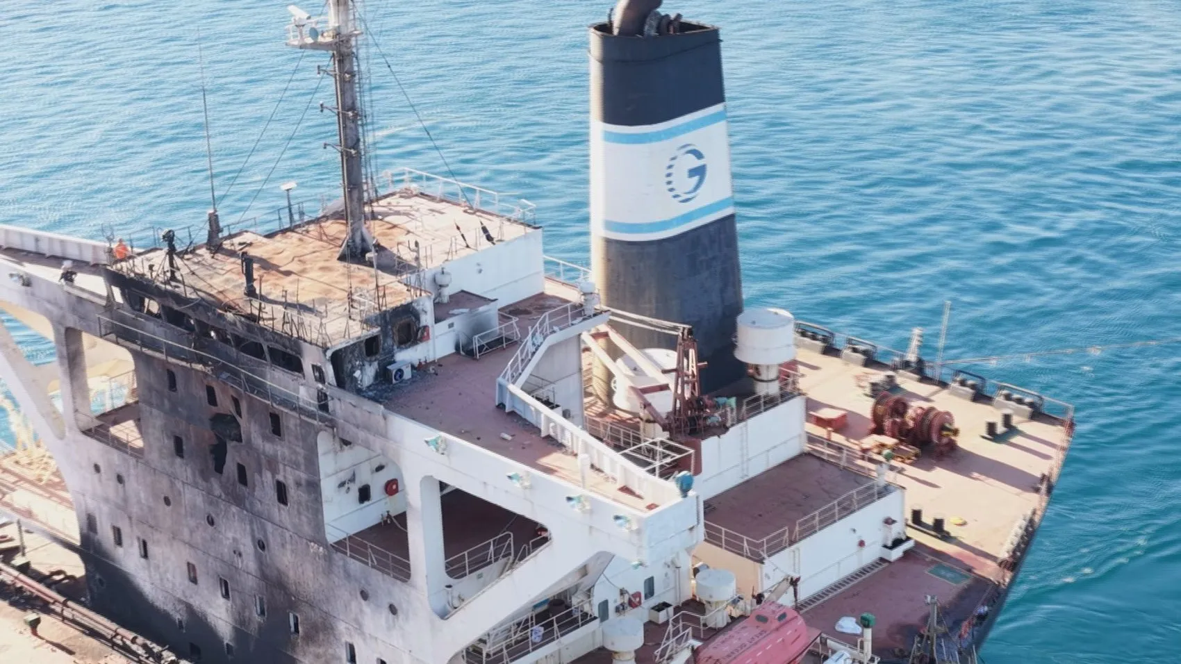 İHA saldırısı geçiren dev tanker İstanbul Boğazı'ndan geçti
