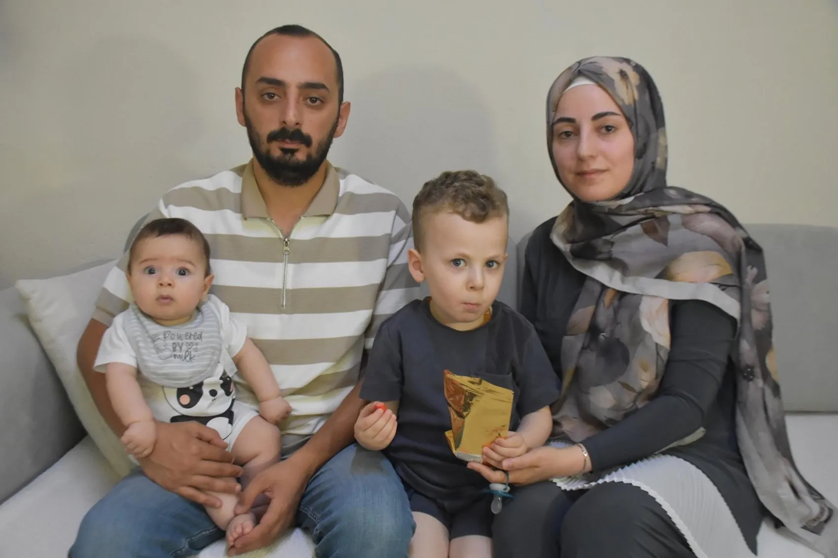 SMA hastası bebeğin kumbarasına dadanan hırsızı anne suçüstü yakalattı