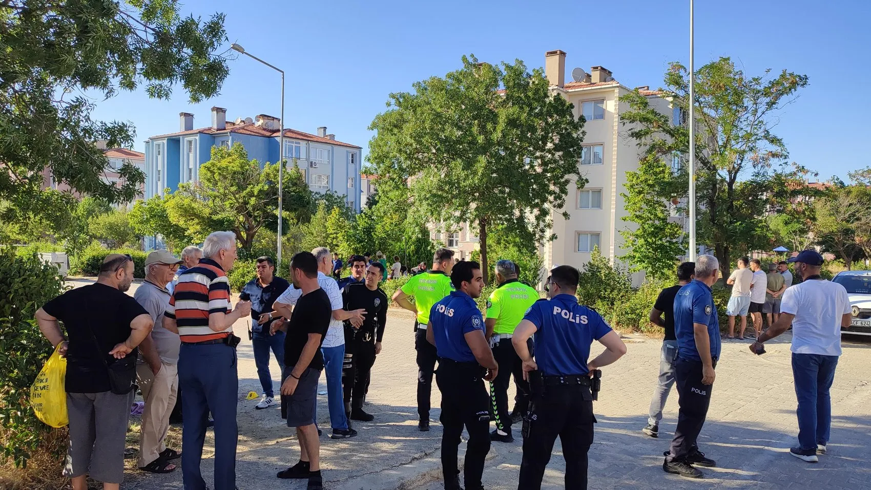 Keşan'da komşu dehşeti Emekli polisin vurduğu baba hayatını kaybetti