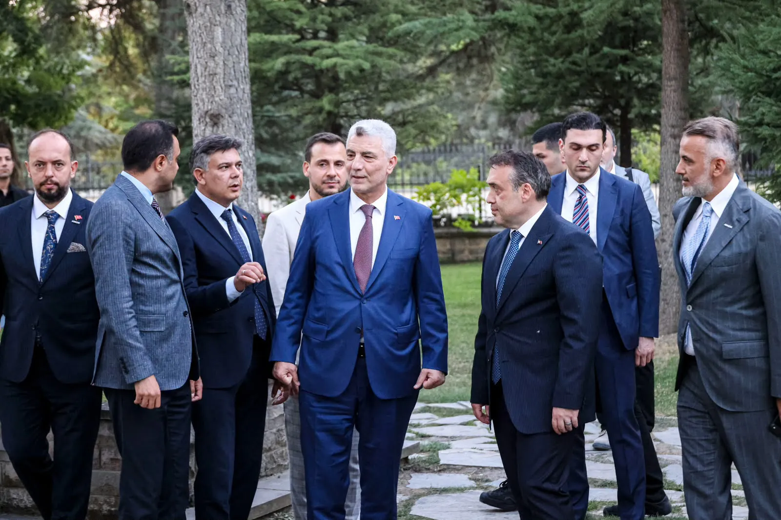 Ticaret Bakanı Bolat Söğüt’te Ertuğrul Gazi’yi ziyaret etti