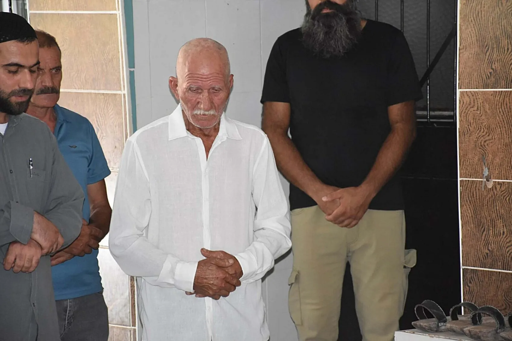 İzmir'deki yangında bir canı kurtarmak için hayatını hiçe saydı