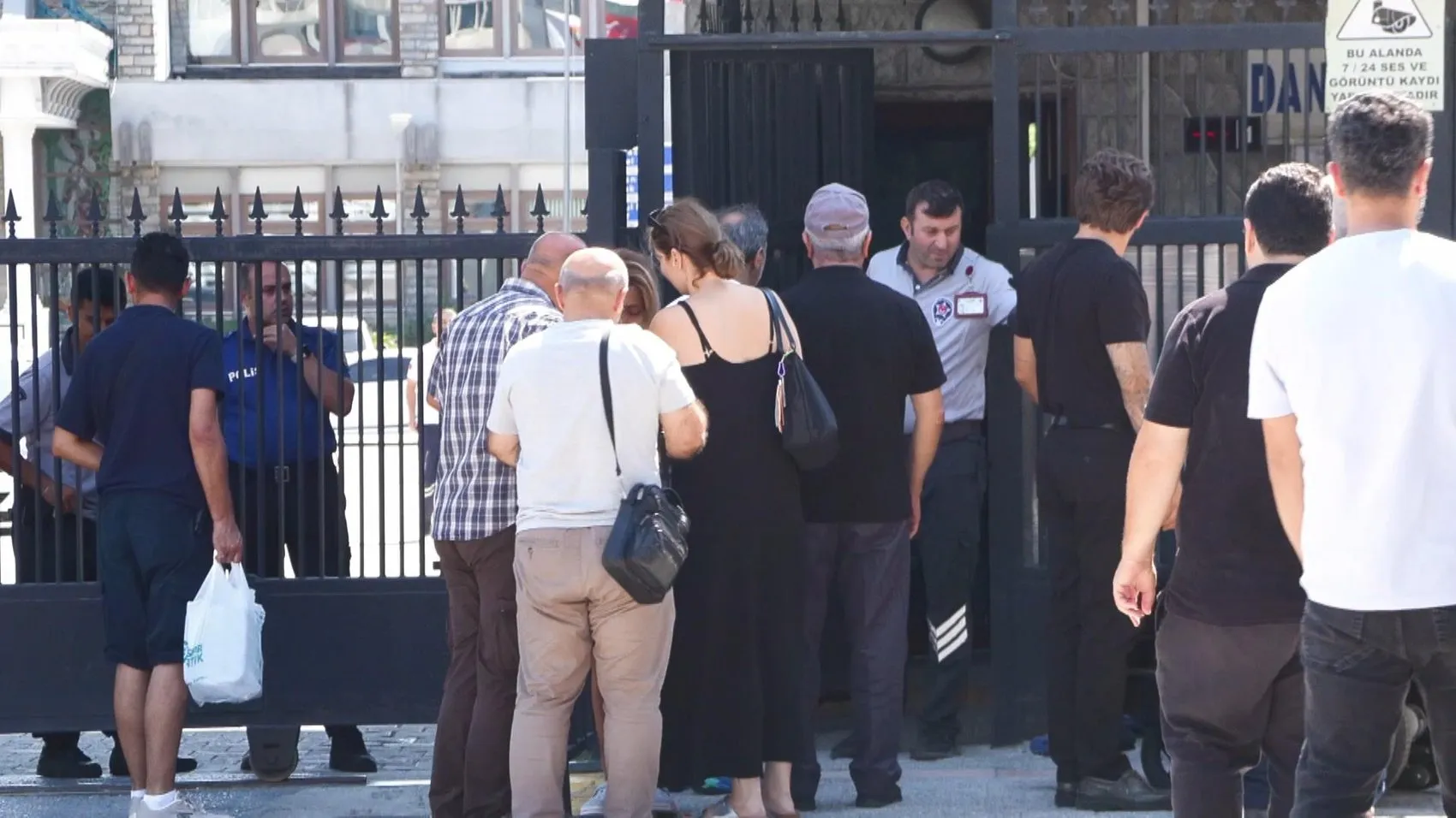 Şişli'de sokak ortasında vahşi cinayet