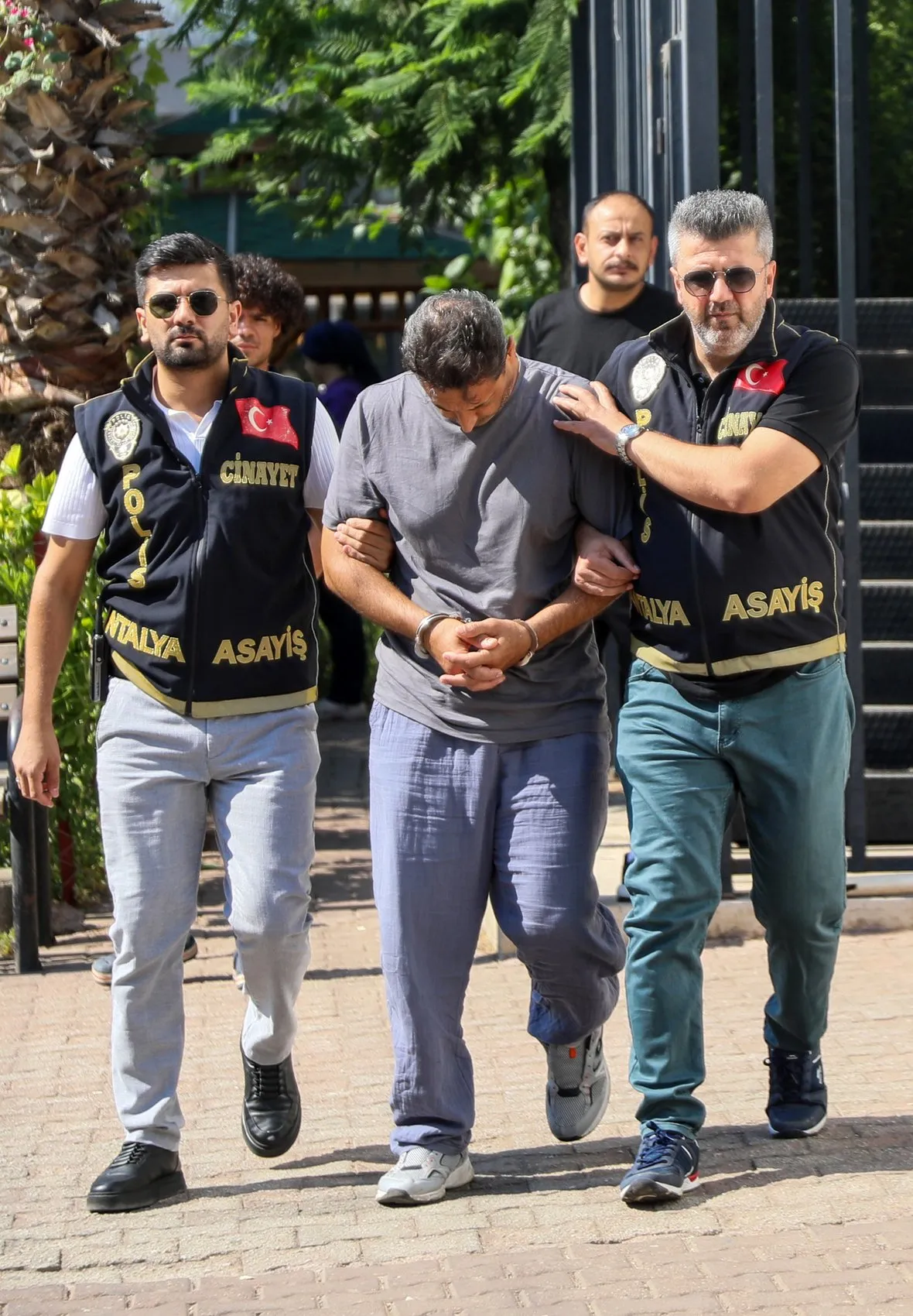 Antalya Havalimanı’nda eski sevgili dehşeti