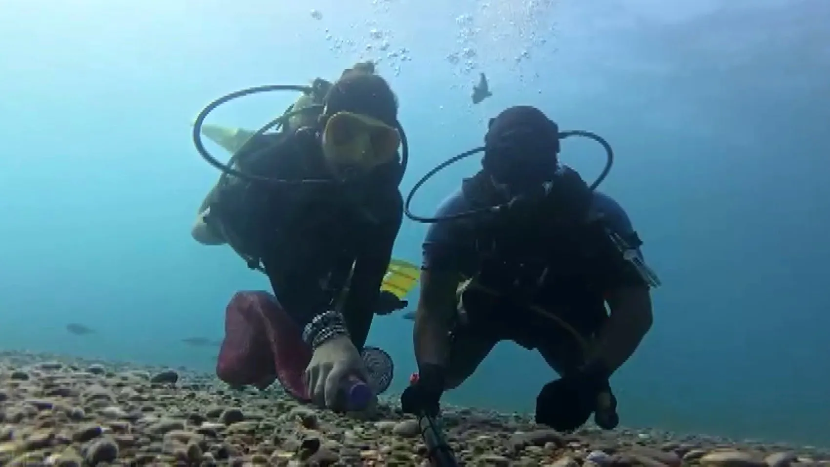 Antalya denizindeki Hıdırellez dilekleri balıkları öldürüyor
