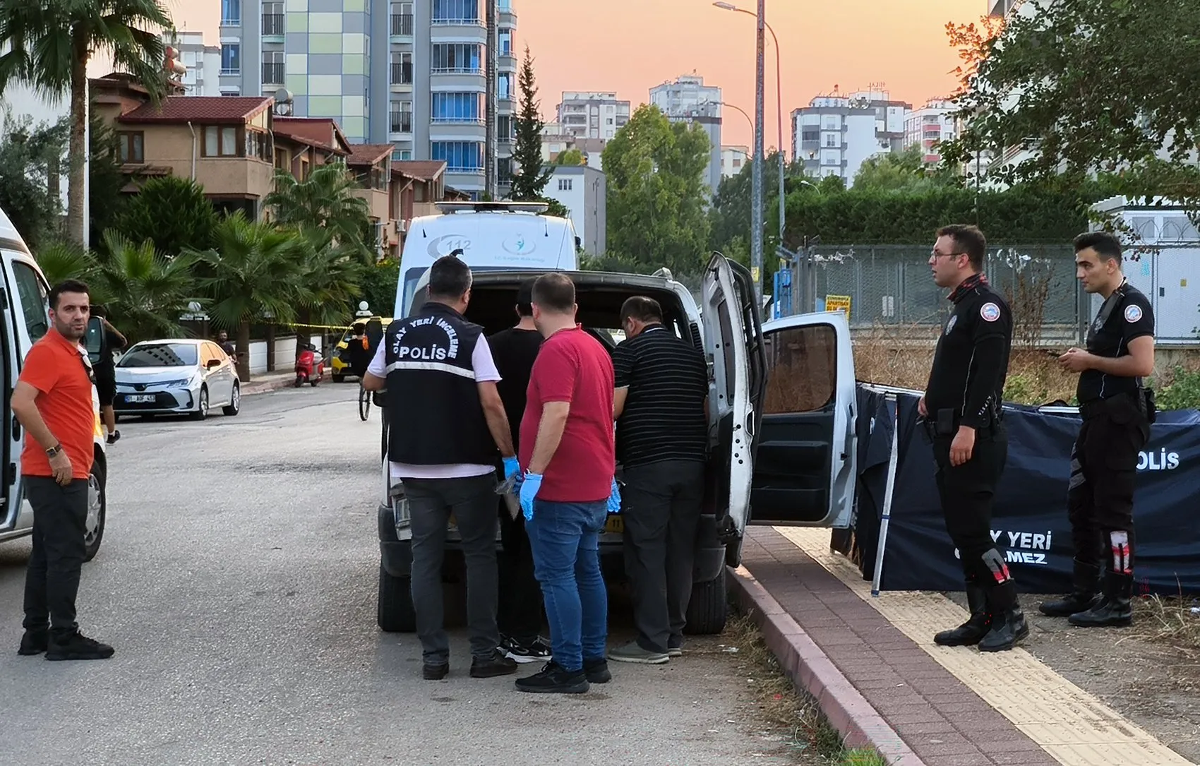 Adana’da kanlı hesaplaşma Baba ve oğlu hayatını kaybetti