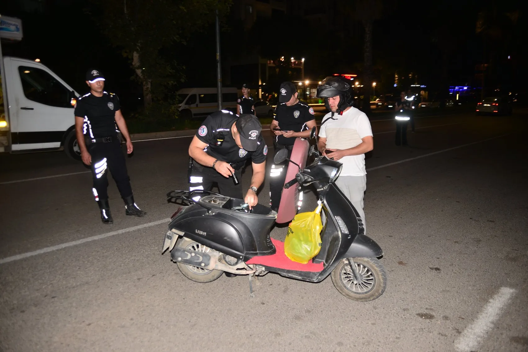 Adana'da dev güvenlik operasyonu 1615 polis sahada, 35 aranan yakalandı
