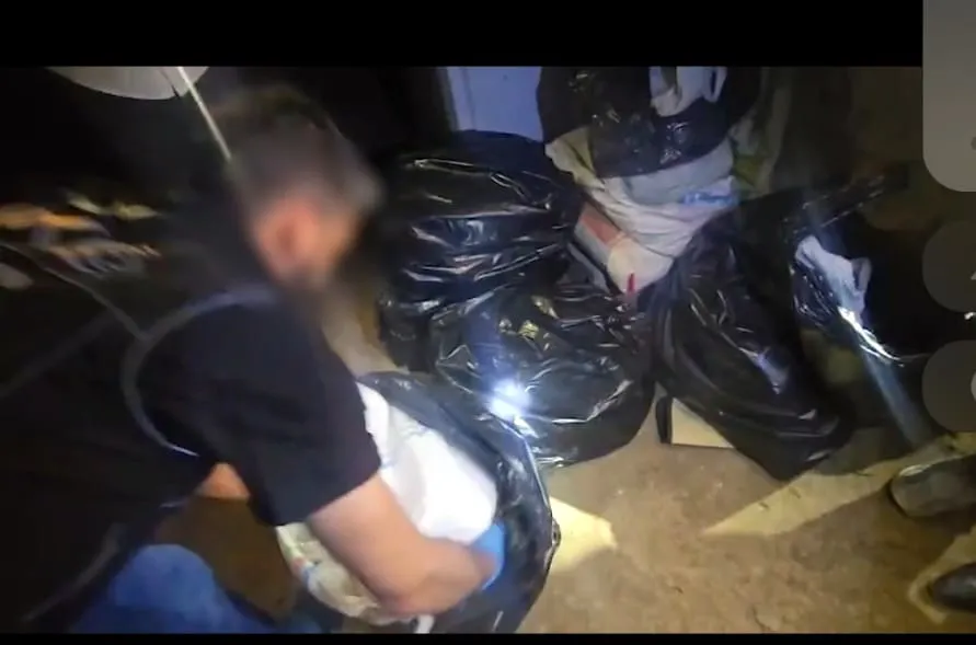 Van'da uyuşturucu operasyonu 3 kişi cezaevine gönderildi