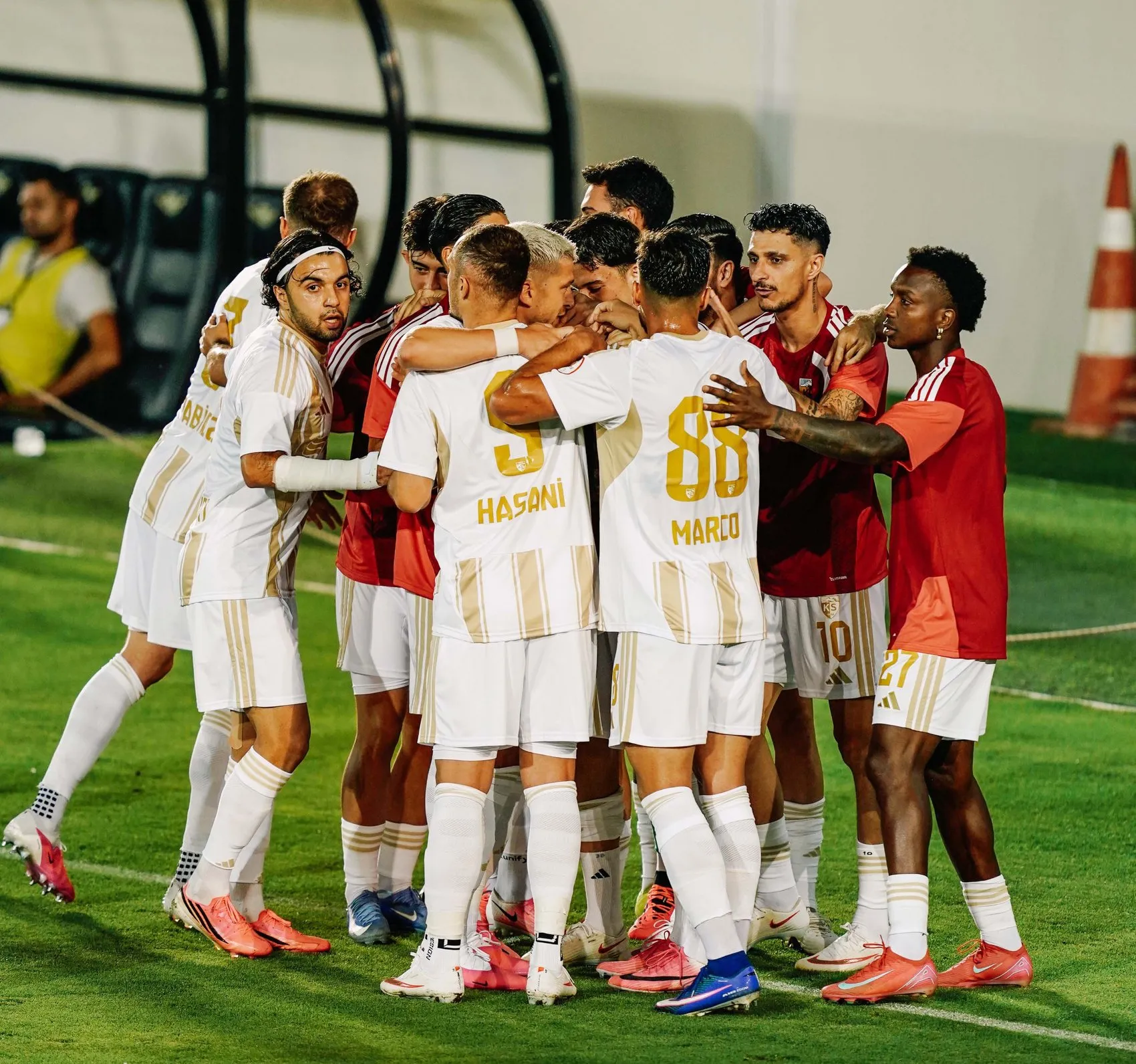 Van Spor evinden uzakta sezona mağlubiyetle başladı