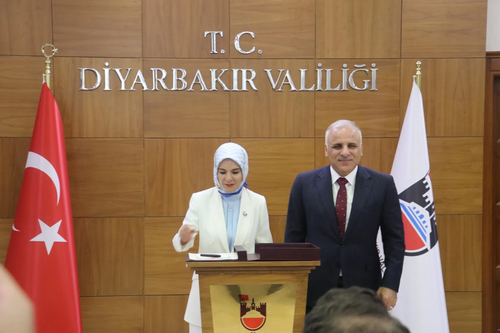 Gençlere evlilik desteğinde 300 bine yakın başvuru toplandı