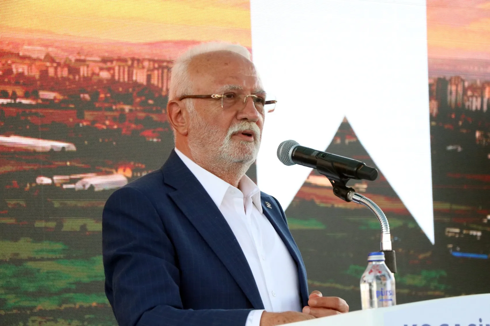 Bakan Uraloğlu ve AK Partili kurmaylardan Kayseri çıkarması