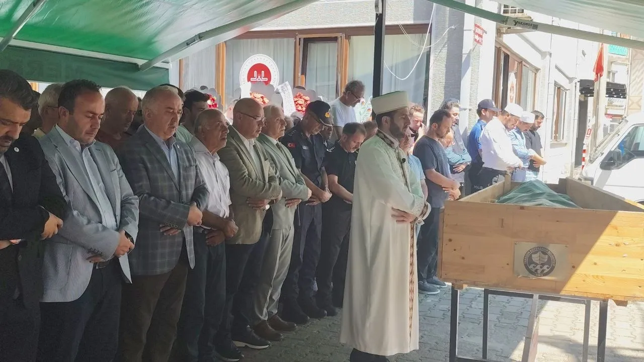 Giresun selinde kaybolan öğretmen son yolculuğuna uğurlandı