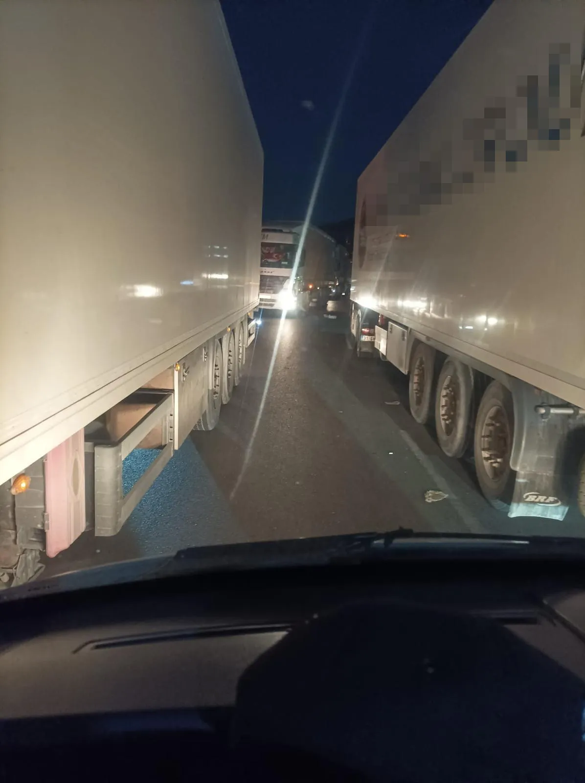Cilvegözü Sınır Kapısı'nda feci kaza TIR sürücüsü hayatını kaybetti