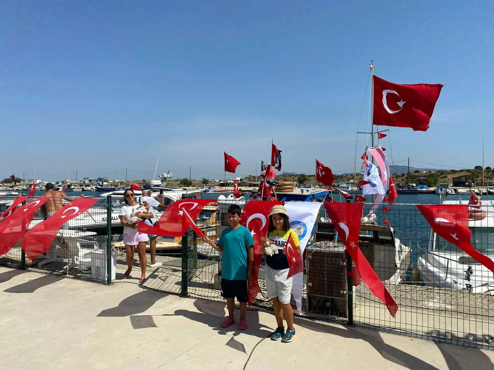 Saros Körfezi'nde dev konvoy: 200 tekneyle zafer selamı