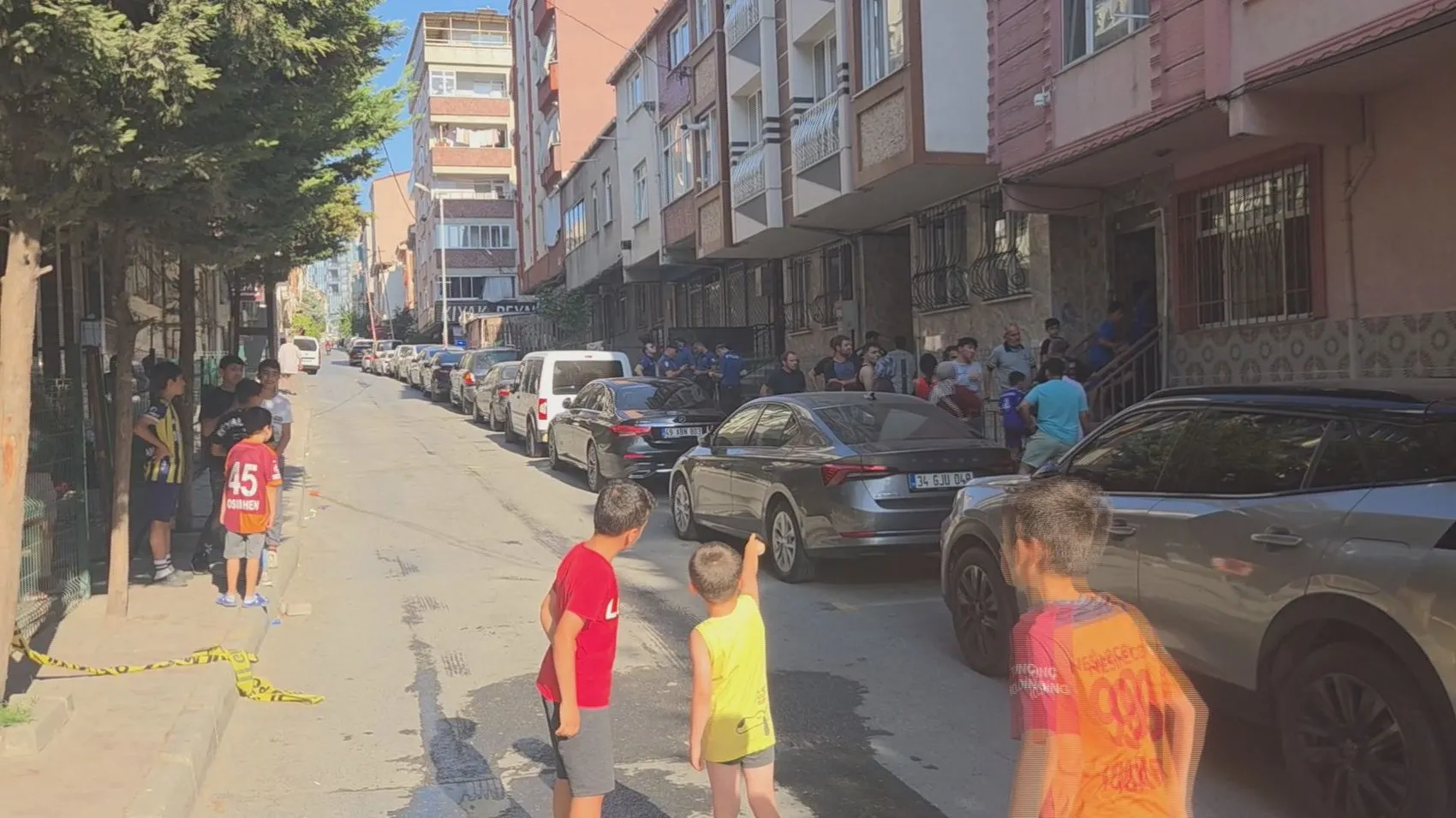 Deodorant kutusu patladı, otizmli çocuğun evi alev aldı