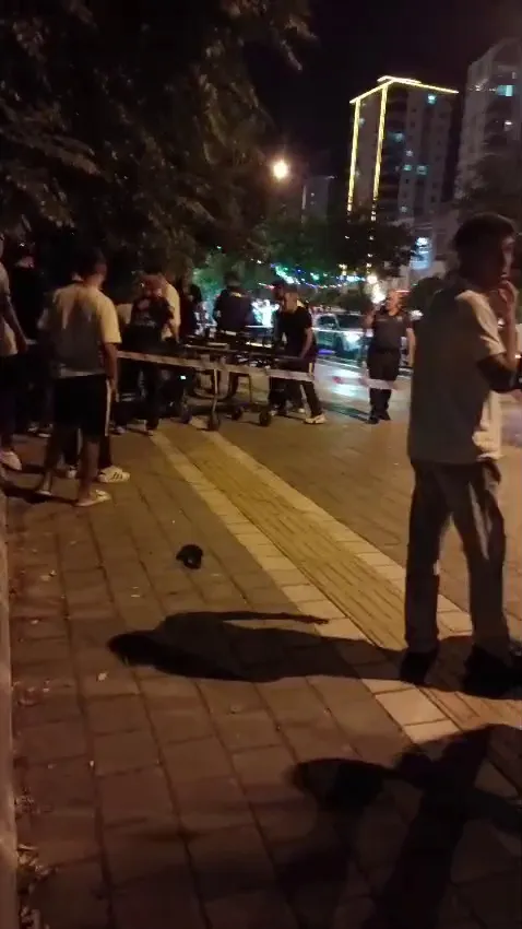 Adana'da akşam yürüyüşü kanlı bitti: Kaldırımda yürürken hedef alındı