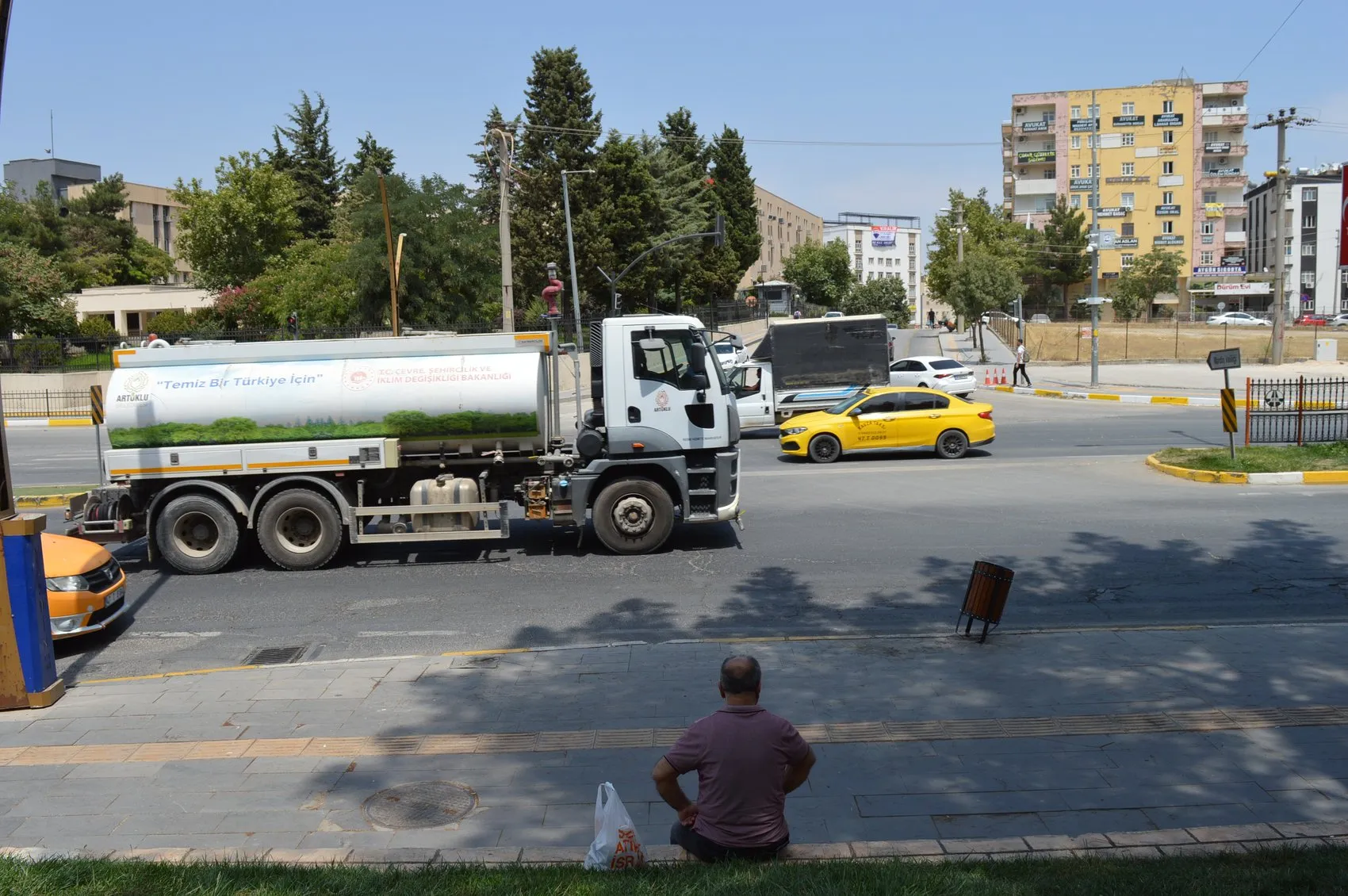 Mardin kavurucu sıcaklarla teslim oldu