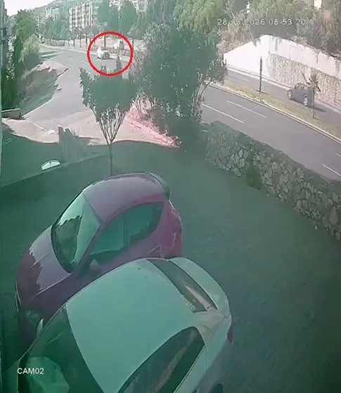 Mudanya'da sabah saatlerinde korkunç kaza Yolun karşısına geçerken canından oldu