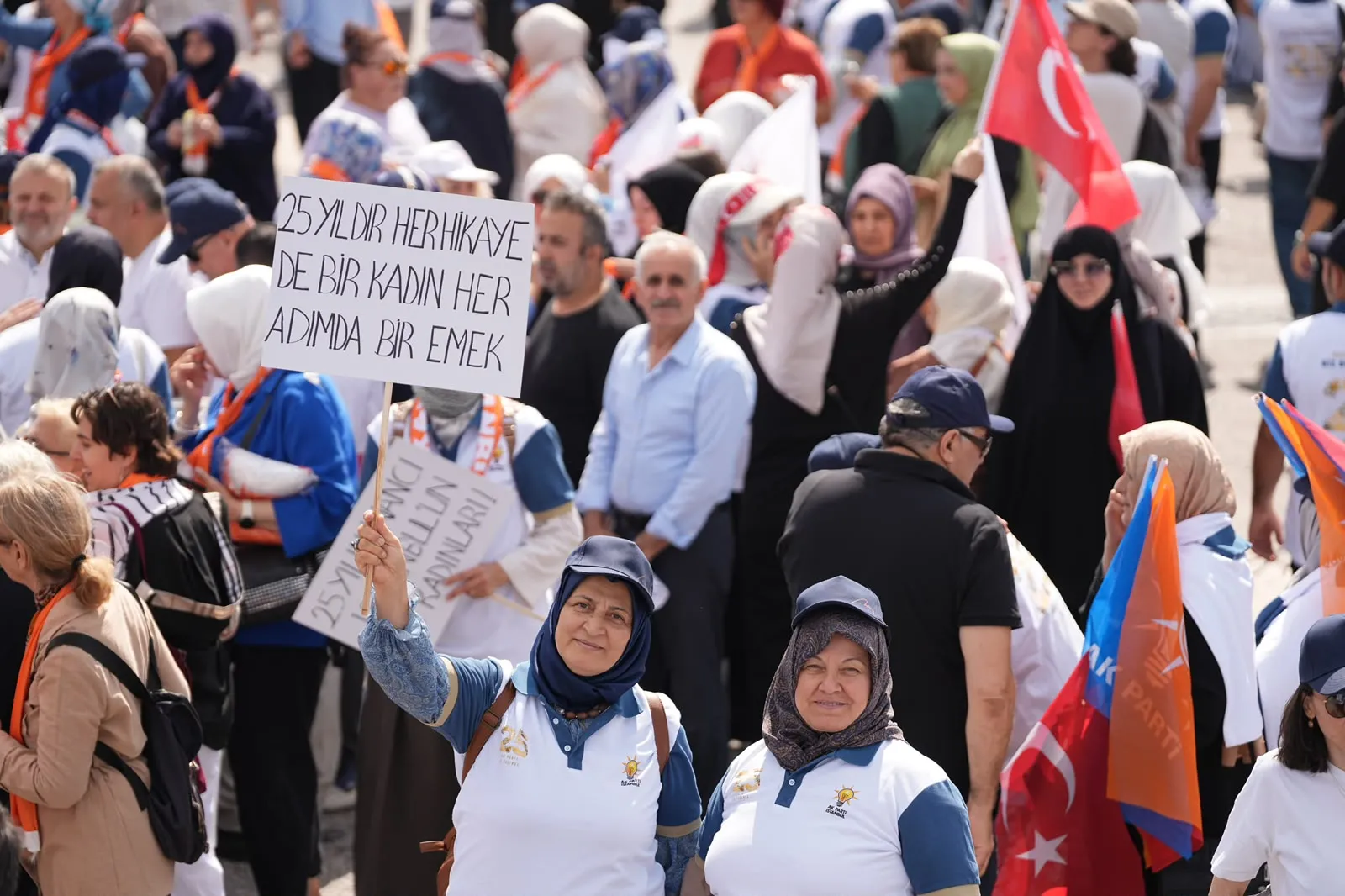 AK Parti’nin çeyrek asır kutlaması için Ankara yolunda büyük hareketlilik