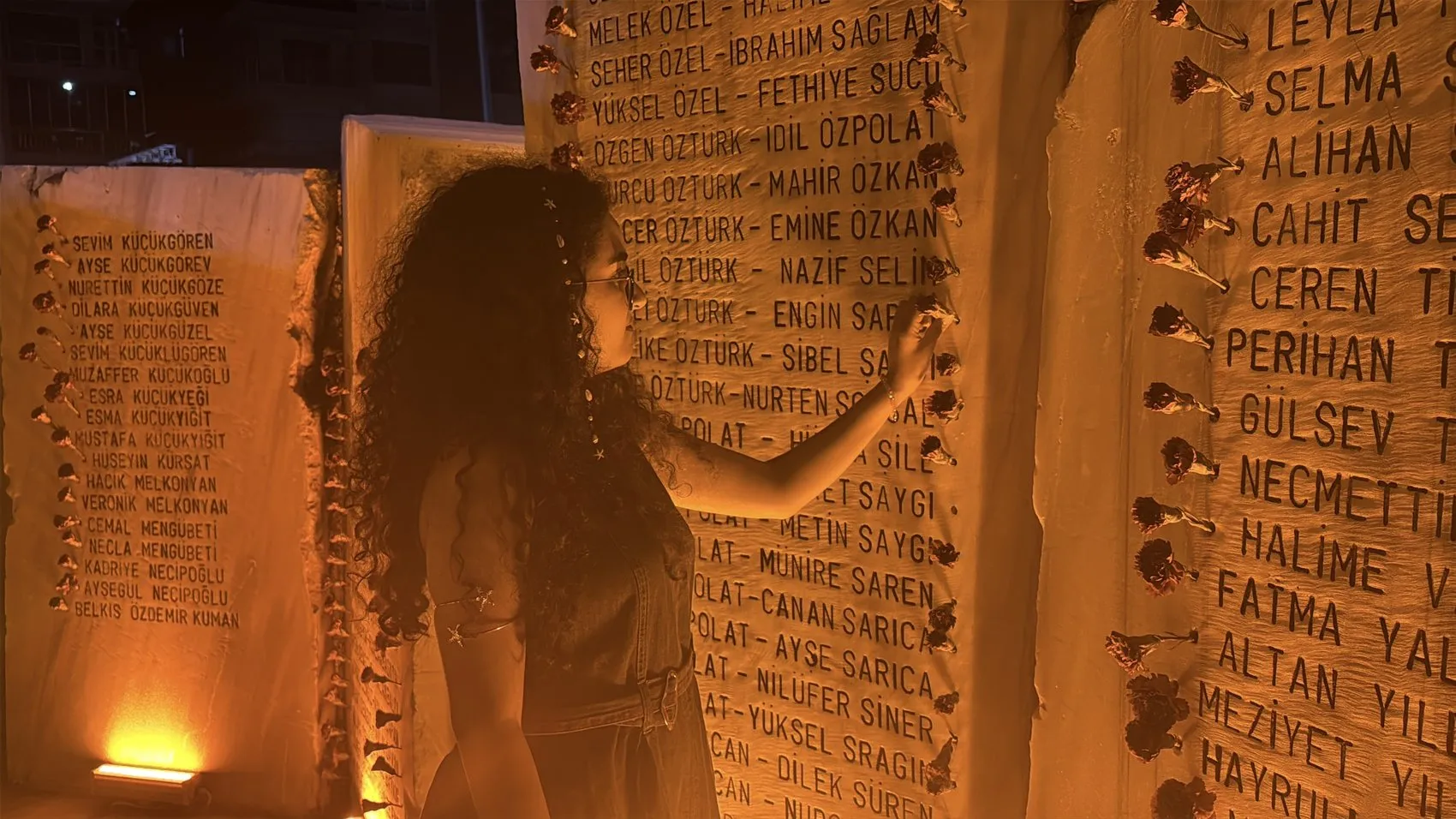 Yalova 17 Ağustos depreminin acısını 27 yıl sonra andı