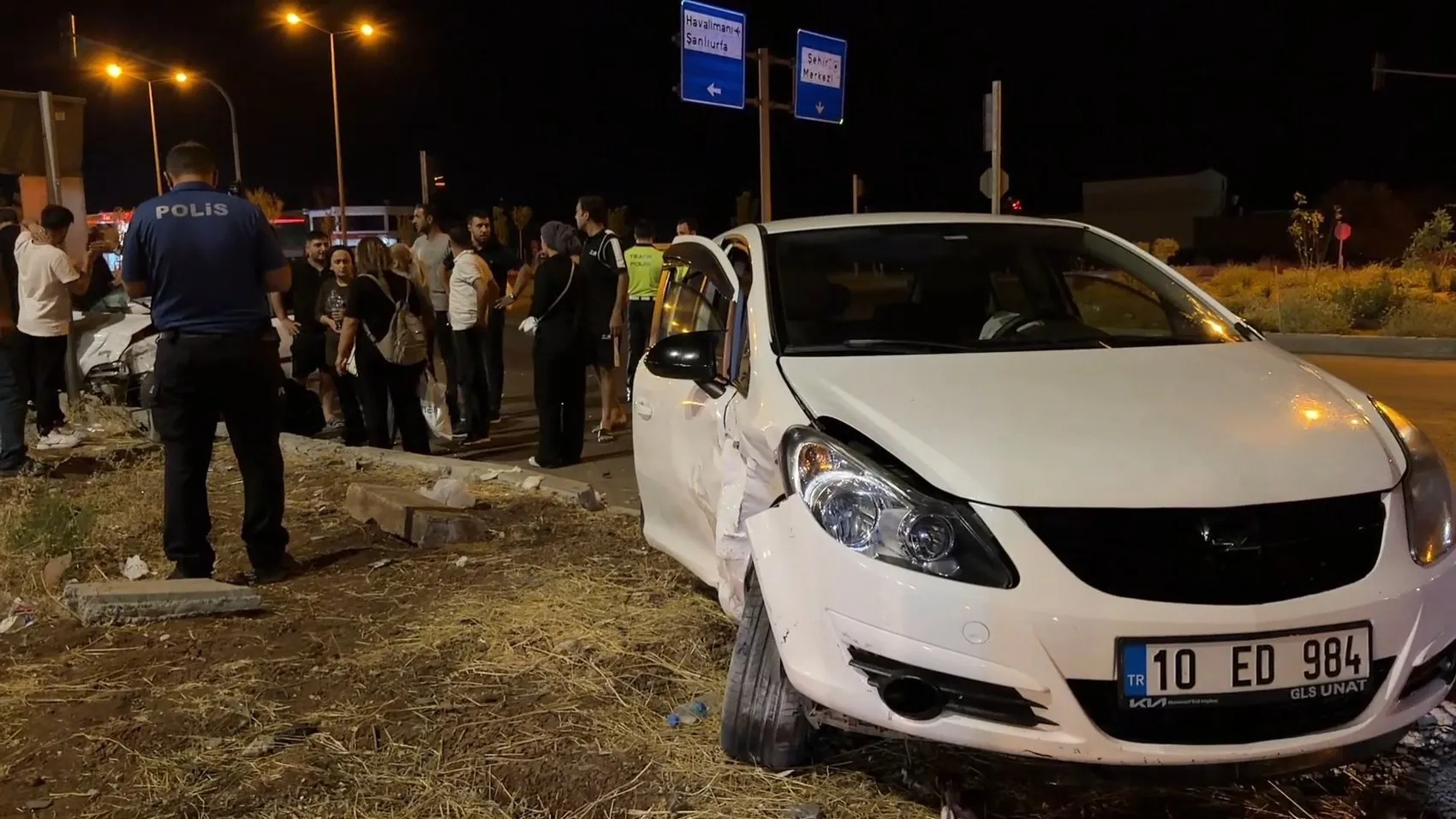 Diyarbakır'da kavşak kazası 7 yaralı