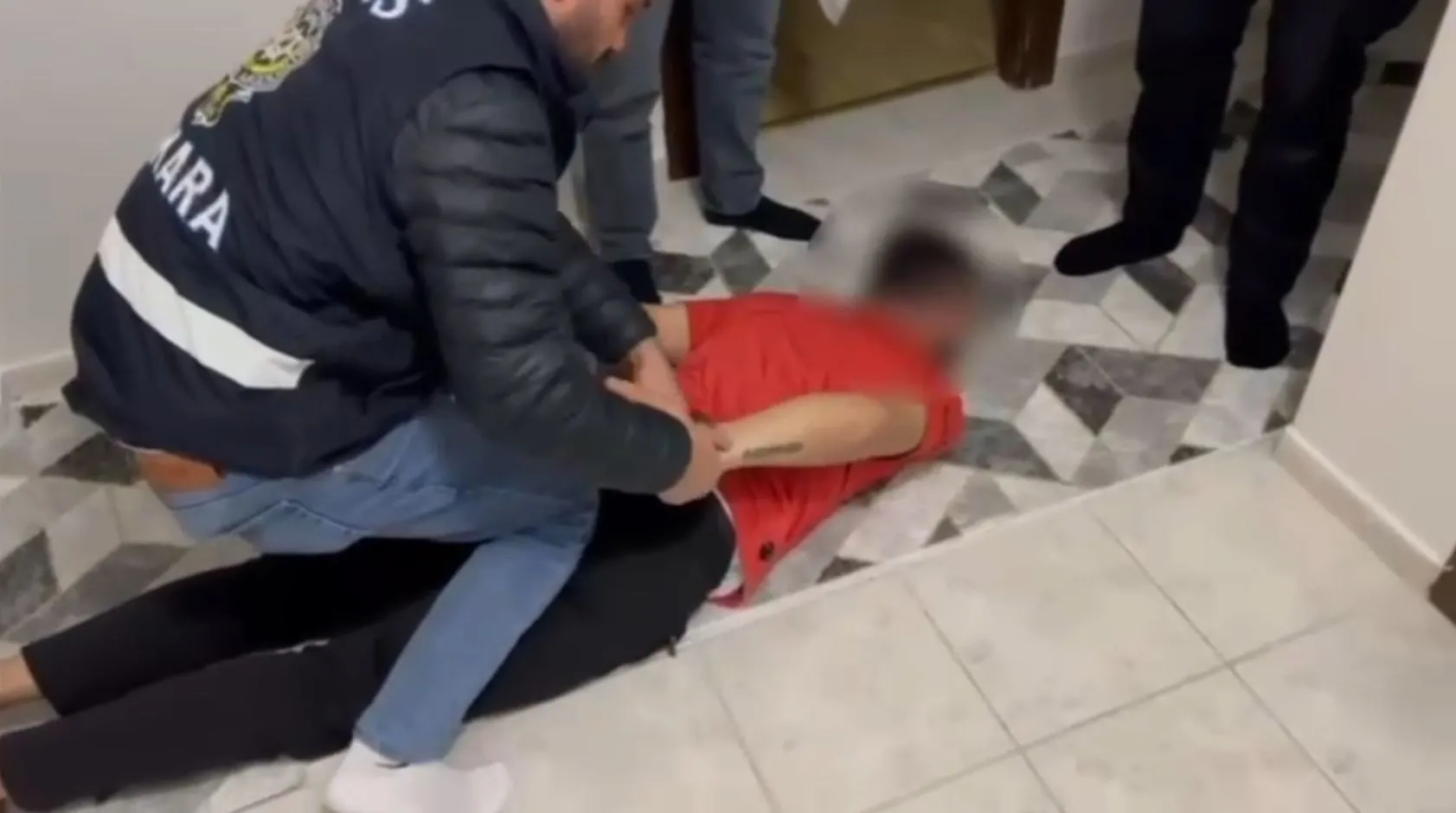 Ankara'da flört uygulaması üzerinden kurulan gasp çetesi çökertildi