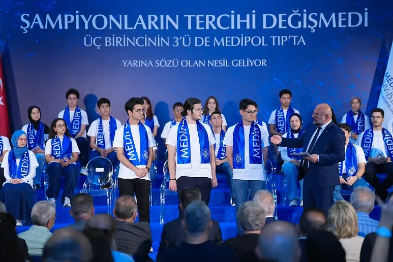 YKS şampiyonları tercihlerini Medipol’den yana kullandı