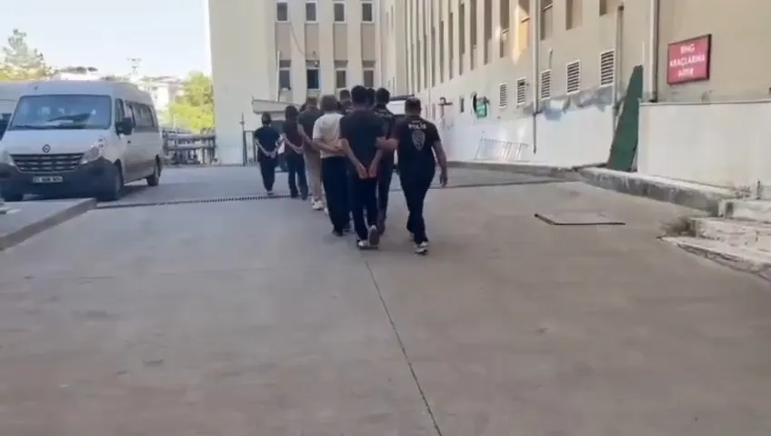 Baba Kabaiş’e siber çeteden ölüm tehdidi Şikayetinden vazgeçmezsen sıra sende