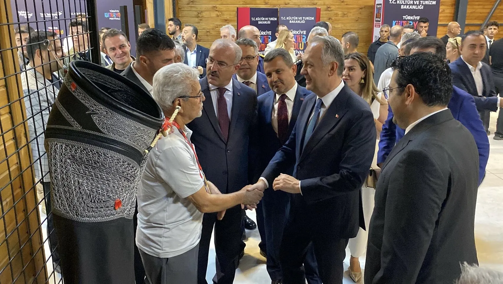Çanakkale'de 9 gün sürecek kültür ve sanat şöleni başladı 15 mekanda 162 etkinlik