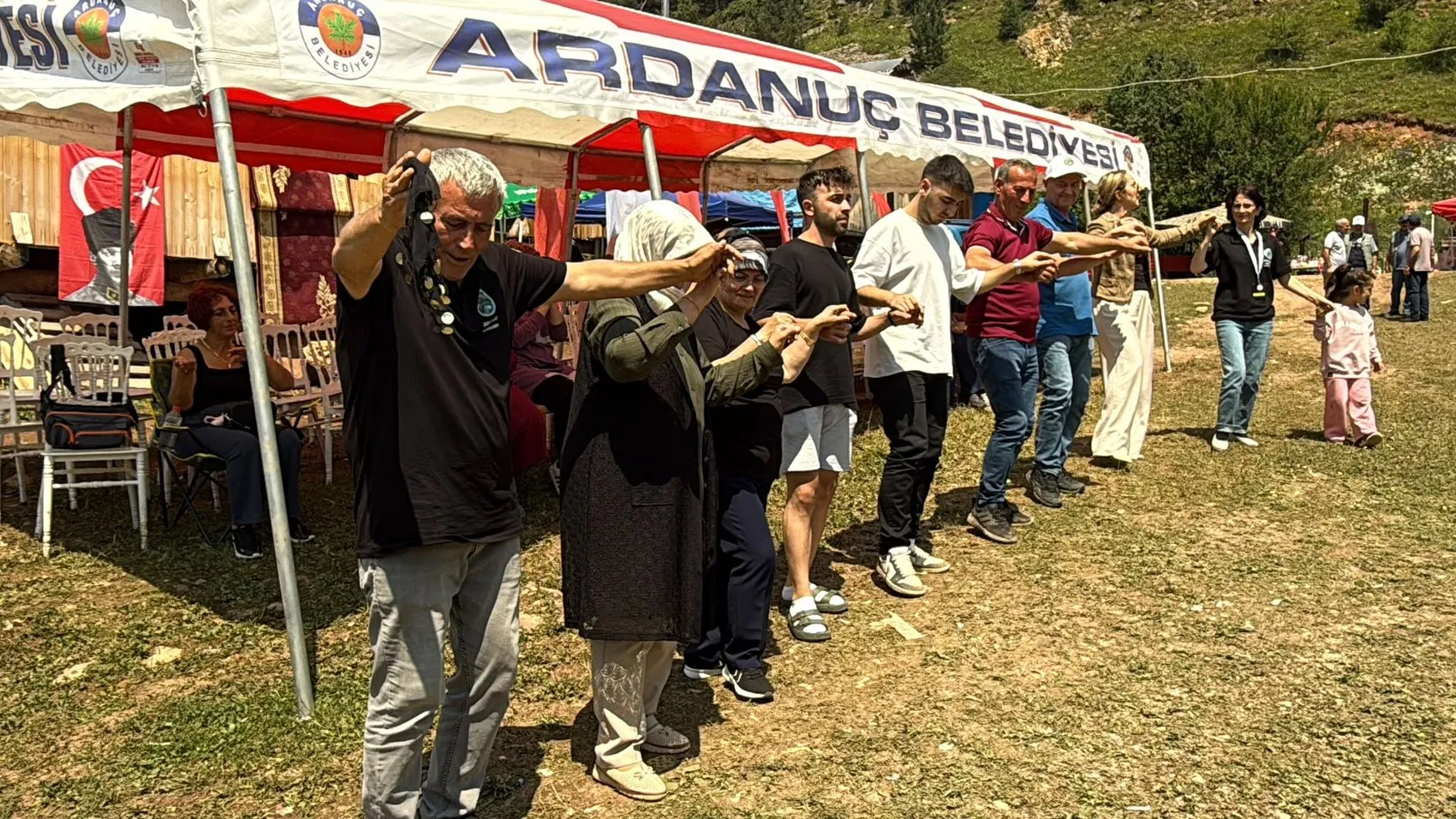 Artvin’in 300 yıllık hasat sonrası eğlencesi yeniden kuruldu