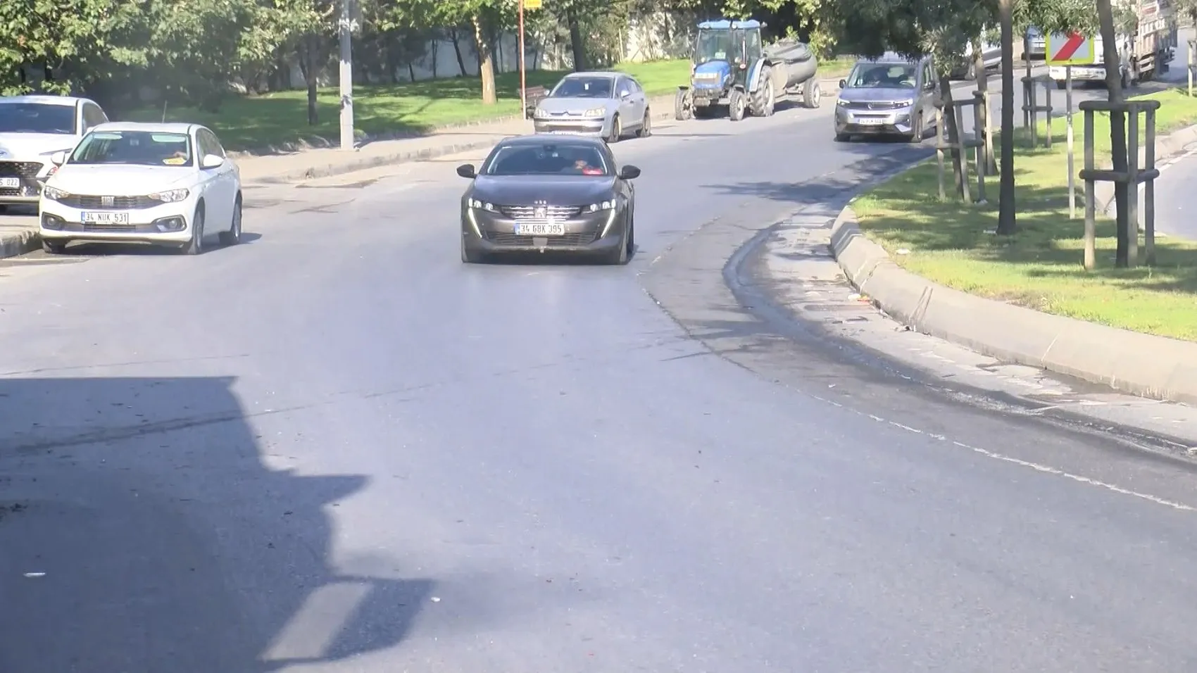 Sabah işe giderken kamyona arkadan çarptı, 3’ü çocuk 6 kişi yaralandı