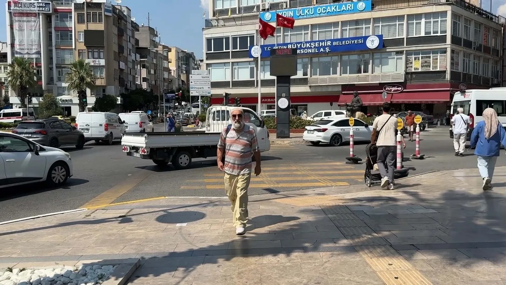 Aydınlılar kavurucu sıcaklara teslim oldu