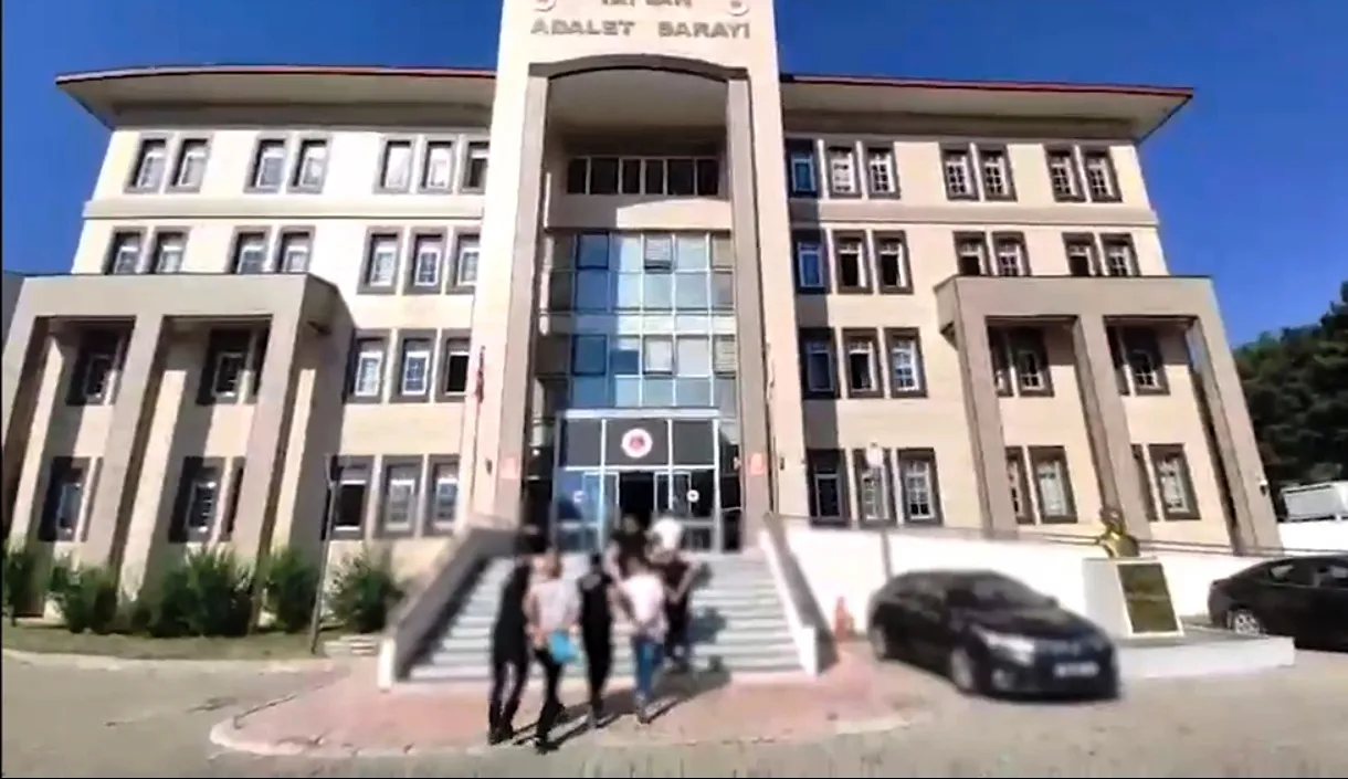 Bitlis ve Tatvan sokaklarına narkotik darbesi
