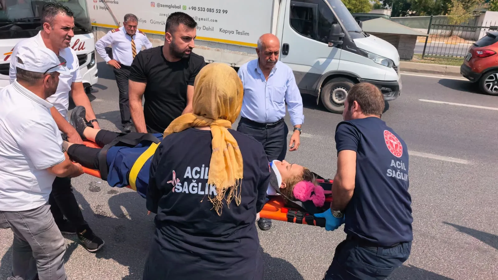 İnegöl girişinde otobüsün çarptığı yaya ağır yaralandı