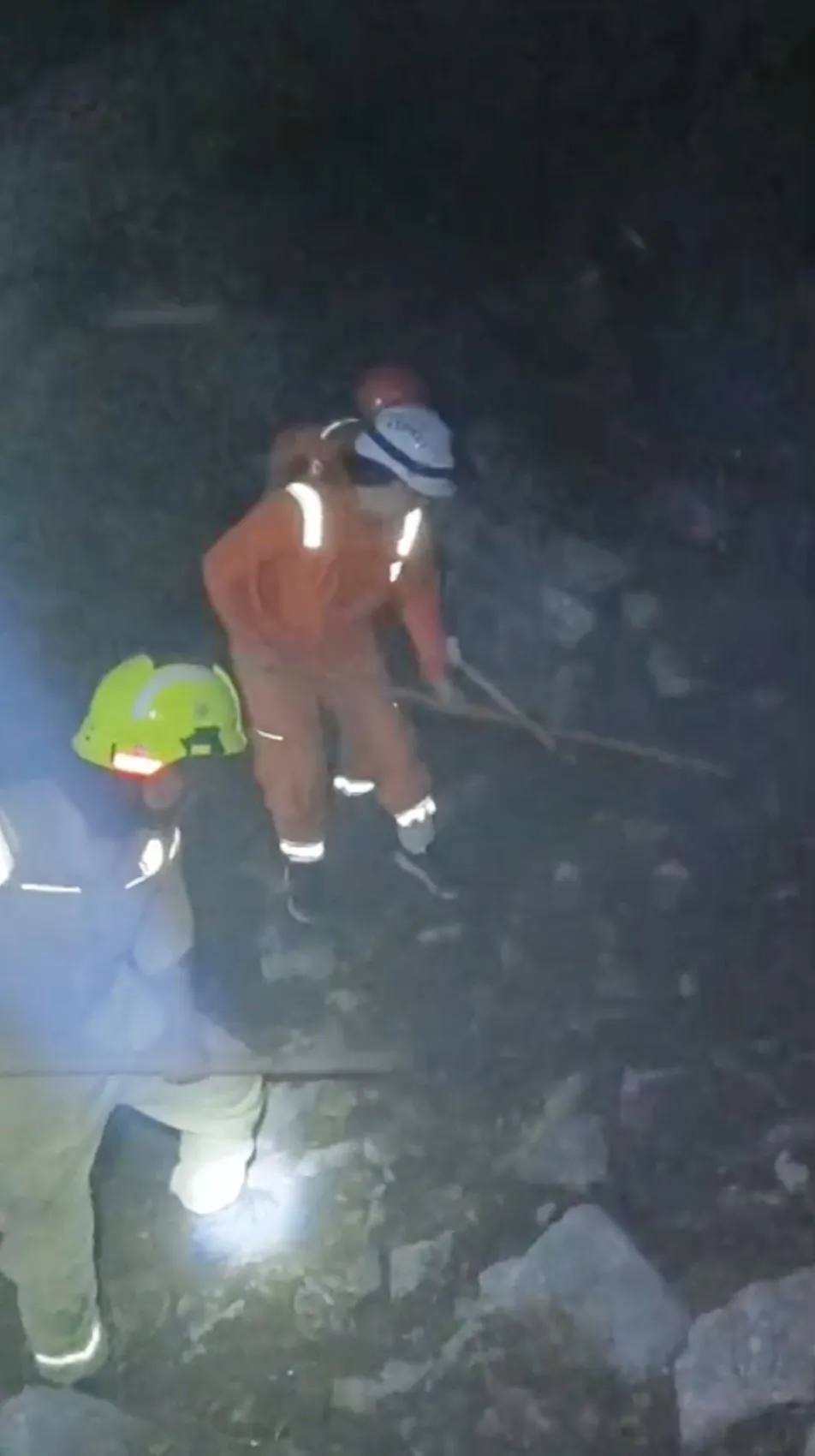 Kemer orman yangını 14 saatlik mücadelenin ardından söndürüldü