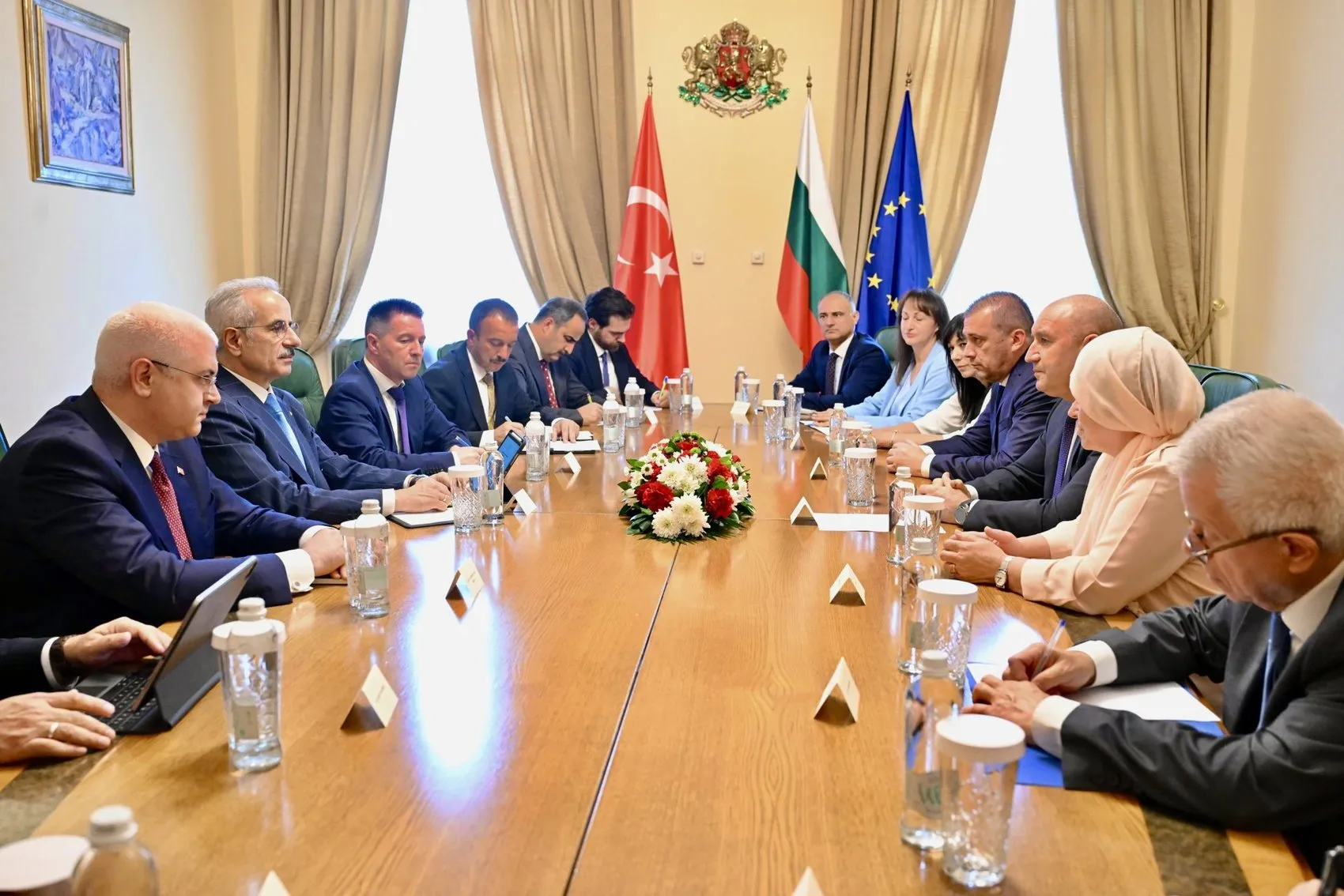 Türkiye ve Bulgaristan arasında yeni ticaret rotası için görüşme