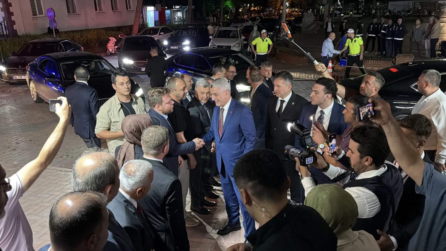 AK Parti saflarına yeni katılımlar gerçekleşti