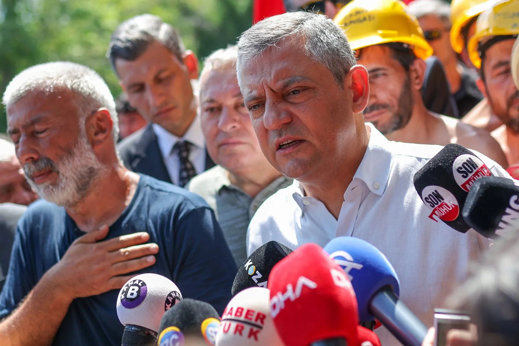 Özel, Ankara'daki madenci eylemine destek verdi "Sözler tutulmuyor"
