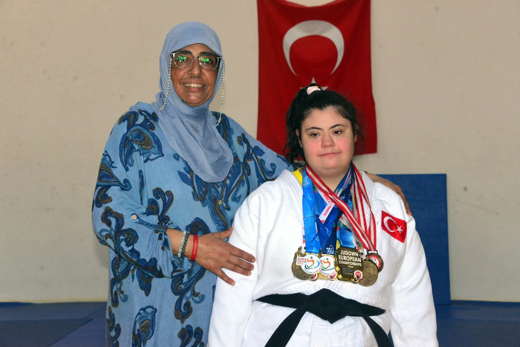 Savunma içgüdüsüyle başladığı judoda zirveye çıktı: Zeynep Sude'nin altın madalya serüveni