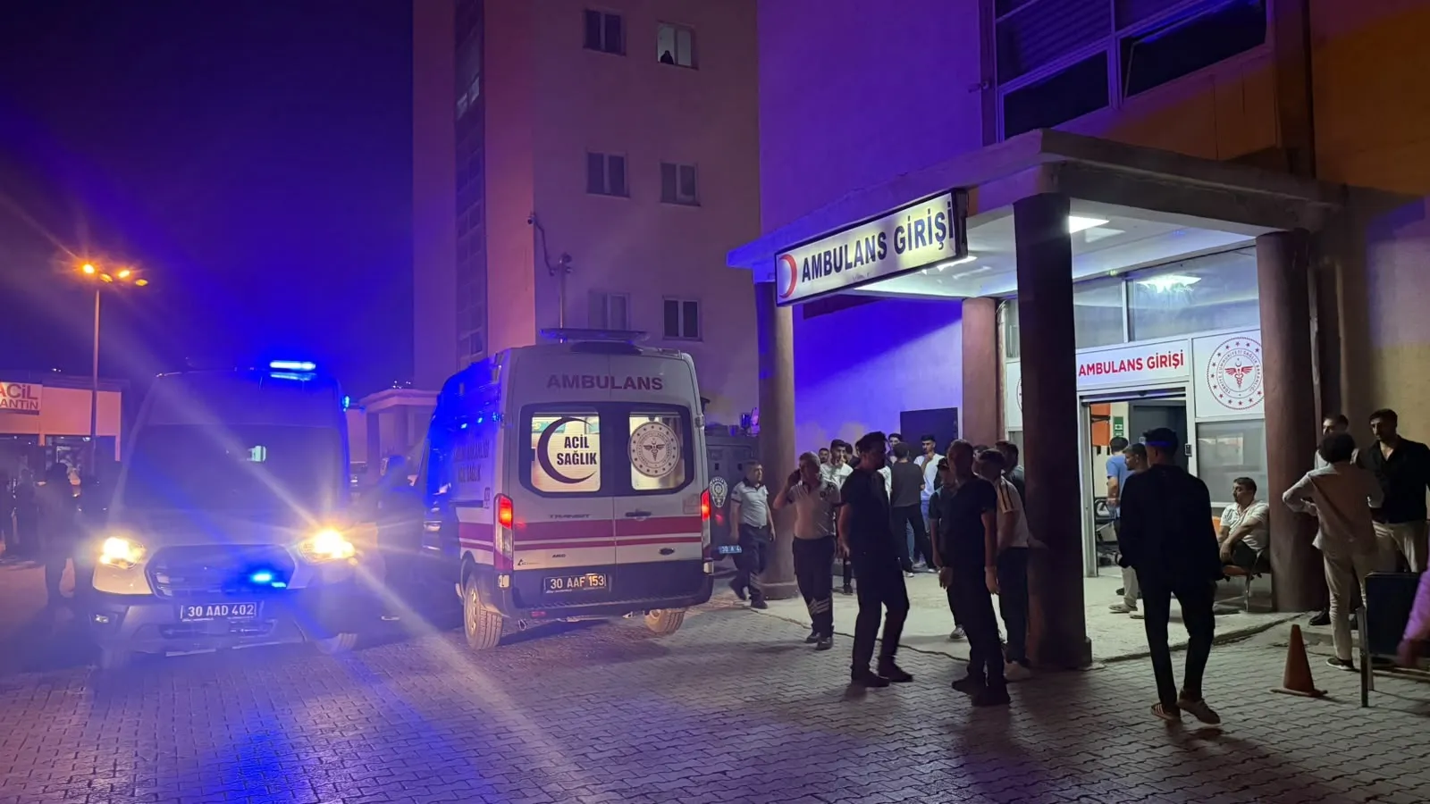Hakkari'de düğün günü hastanelik eden arazi kavgası