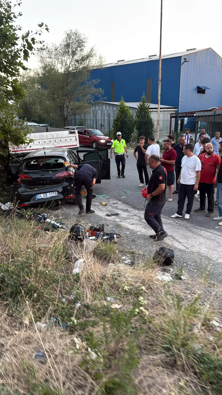 Ehliyetsiz sürücü direksiyon hakimiyetini kaybedince hayata veda etti